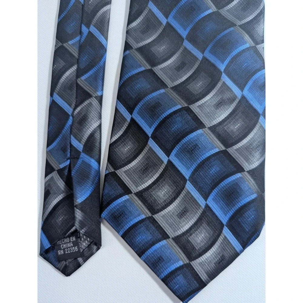 Paul Dione 100% Silk Tie